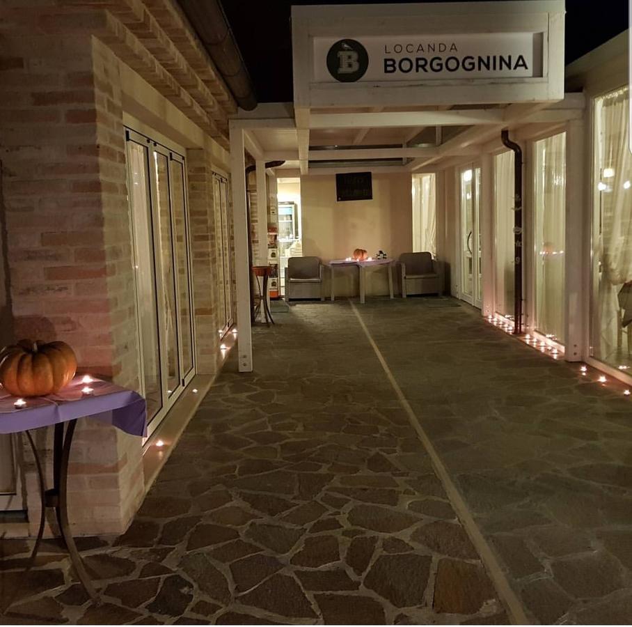 Locanda Borgognina Lucrezia Eksteriør billede